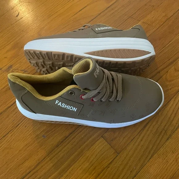 NWOT Rocker Bottom Performance Shoes - Picture 2 of 5